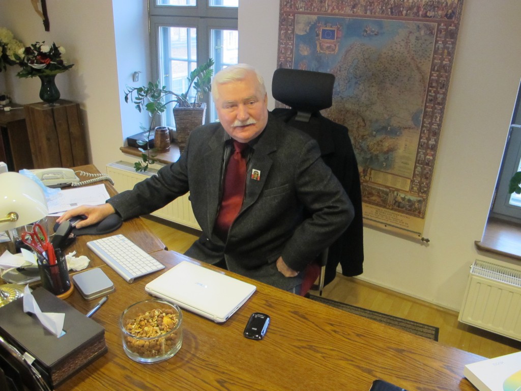 Lech Walesa em entrevista à Folha. Crédito: Leandro Colon